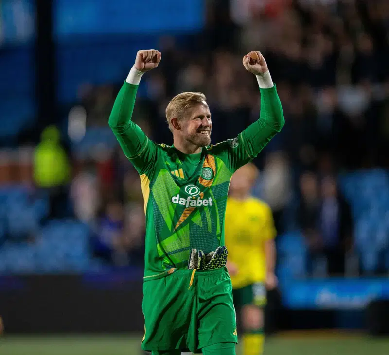 “A great week all round”… Kasper Schmeichel solid display of brilliance keeps Celtic on top…